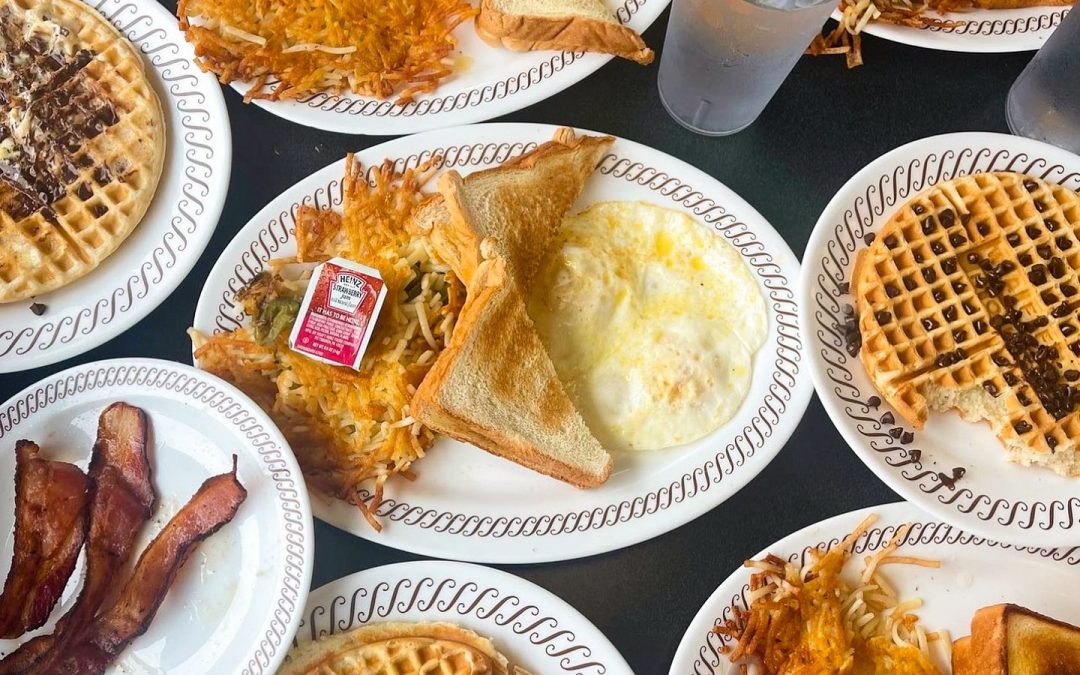 Waffle House #943: A Beloved 24/7 Dining Experience in Suwanee, GA