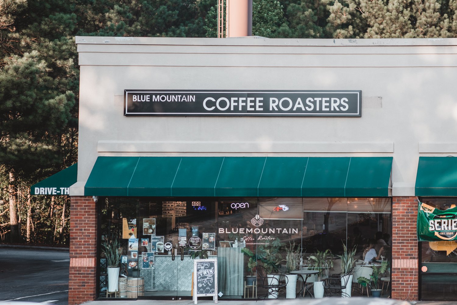 Discover the unique charm of Blue Mountain Coffee Roasters, where every detail, from espresso to ambiance, sets us apart.